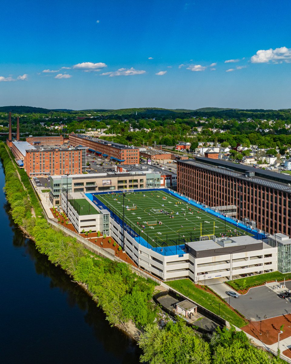 Another beautiful day on Riverwalk campus  ☀️✨