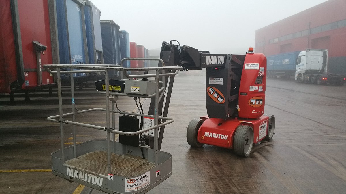 mainline1982's tweet photo. 💥BOOM💥 

Our range of boom lifts includes top performers like the Manitou 120 and the Genie Z30, designed to tackle those hard-to-reach spots with ease.

📞 0345 222 3344
📧 hiredesk@mainlinegroup.com https://t.co/d2RVchXUPd