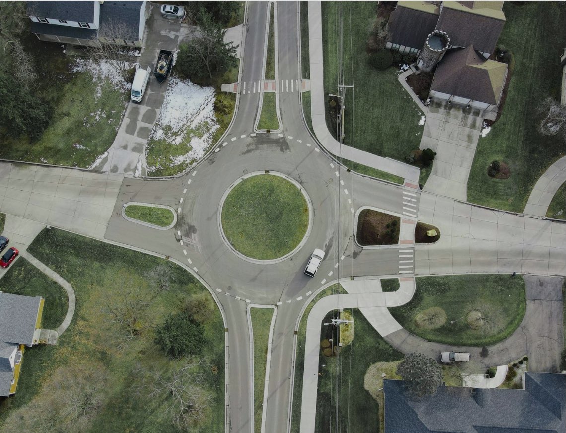 Read our recent #blog on #roundabouts with <a href="/LendrumsDriving/">John Lendrum</a> 

lendrums-driving-school.co.uk/mastering-roun…

#hampshire #roadsafety #learntodrive #drivingfacts #learning #driving