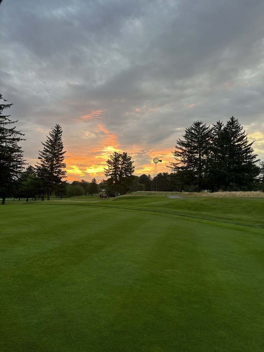OGCgrounds's tweet image. Finally some “relief” with some rain showers. Led us to 3 straight mornings of Verticutting greens to control some mid summer “leggyness”. Holding steady patiently waiting for fall! @Gmanos86 @USGAGrnSection