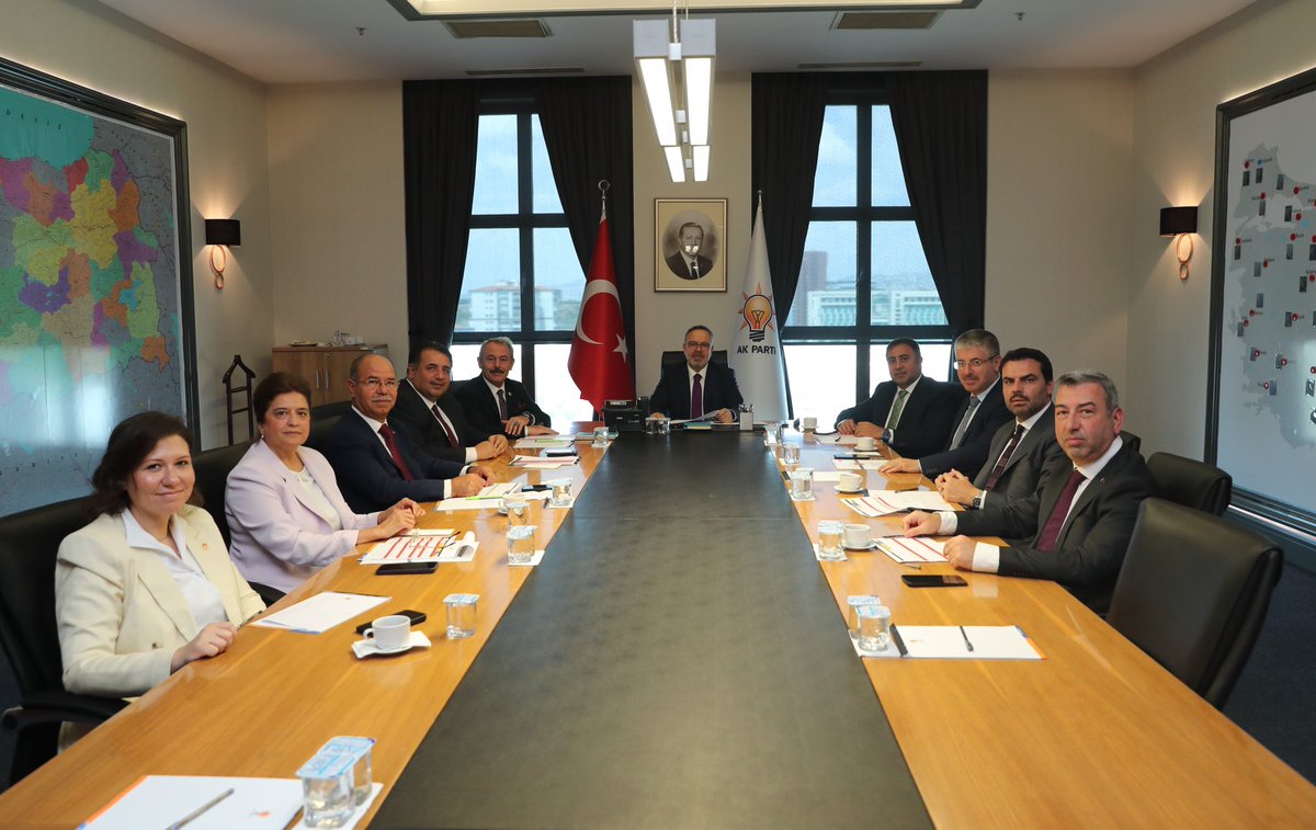 📍Ankara

Marmara Bölgesi İl Koordinatörleri’mizle istişare ve değerlendirme toplantımızı gerçekleştirdik.

Saha çalışmalarımızın değerlendirmesini yaparak yapılacak çalışmaların planlamalarını gerçekleştirdik.