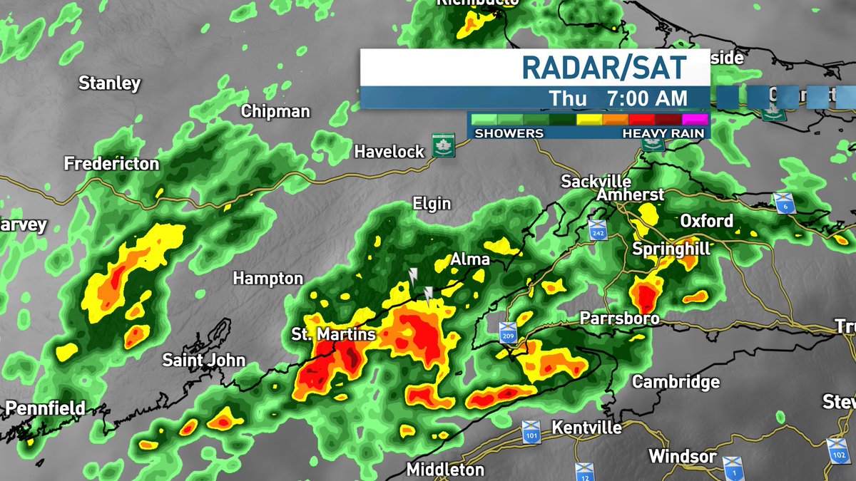 tsimpkin's tweet image. A lot of rain is being produced by these thunderstorms. ECCC has issued a severe thunderstorm warning for Saint John County.  A severe thunderstorm watch remains in effect for Cumberland and Kings County. #NBstorm #NSstorm