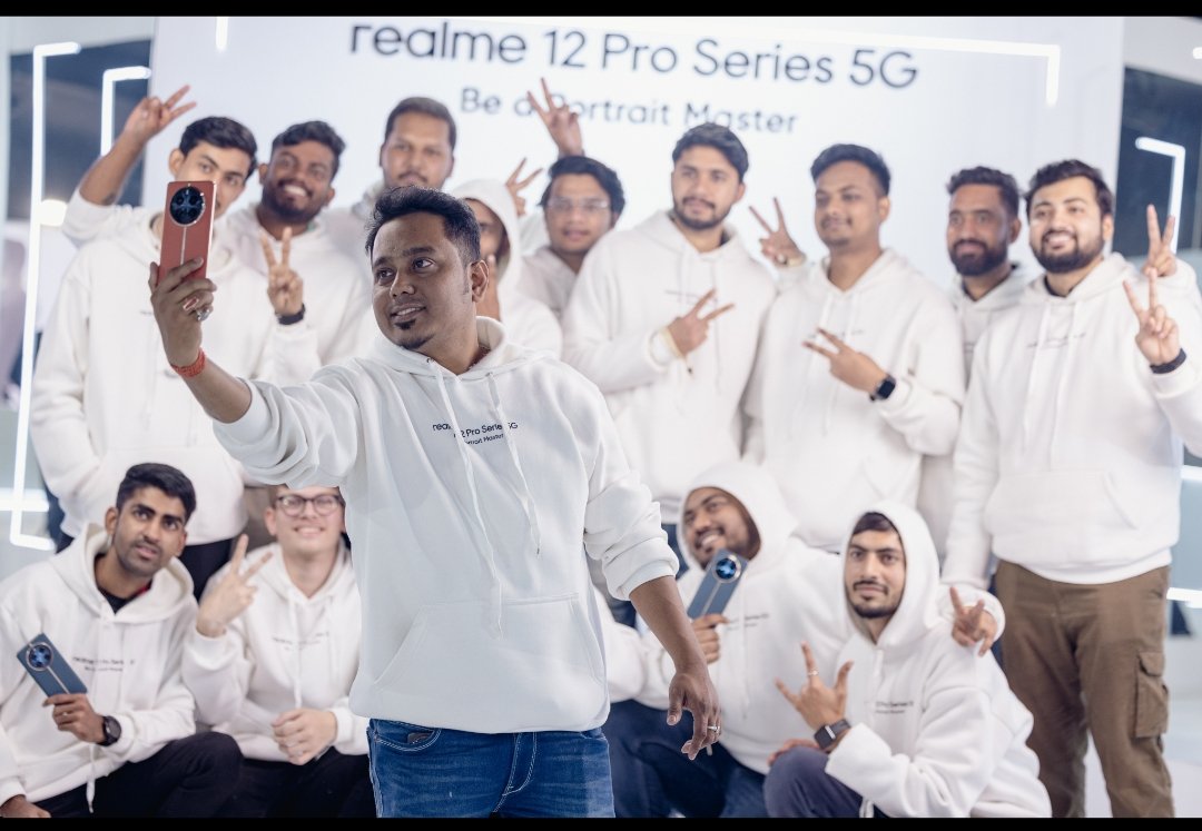 Zanulll's tweet photo. I've been a part of realme since 2020 🤩 & my first realme product was #realmeC3
And then I started attending many launch events I've attended realme 9,10,11,12 series launches, now it's time for #realme13ProSeries5G 🤩
#realme13ProSeriesLaunchEvent
#realmeCommunity
Excited 🤩 https://t.co/9mkGg3uPZt