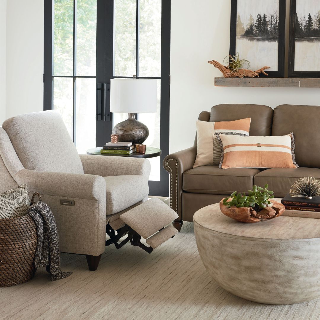Cue the summer of comfort 🤍 Go all in with Bassett’s Motion Collection at 25% off and recliners at 30% off. buff.ly/3Isx3c1

#livingroom #homeinspo #interiorhome #homedesign #accentchair