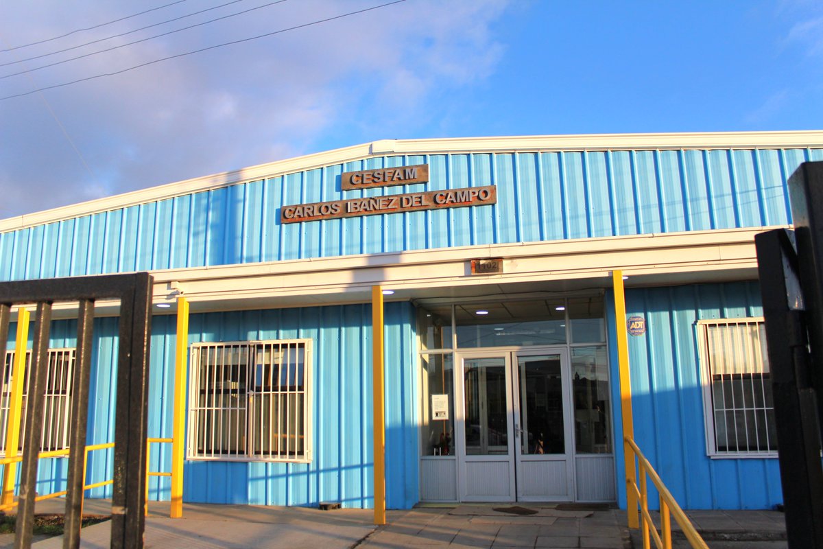 😷Hasta las dependencias del CESFAM Carlos Ibáñez llegamos hoy junto a la Seremi <a href="/michellepeutat/">Michelle Peutat</a> con motivo de nuestra décima "#PlazaDeJusticia y #DDHH", para brindar atenciones en terreno por parte del <a href="/RegCivil_Chile/">Registro Civil e Identificación - Chile</a> y @cajpuntaarenas junto a <a href="/MigracionesCL/">Migraciones Chile</a>
#TuAccesoALaJusticia