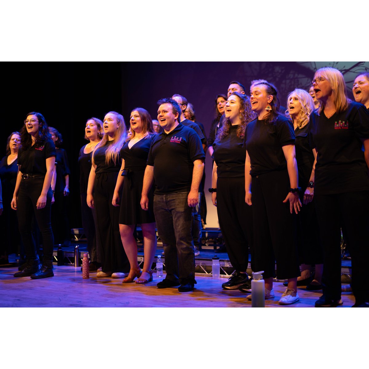 RowenWilkins's tweet photo. I recently took some photos for Vocal Remix at the Cambridge Junction 2 during there rehearsal before there big show and I have to admit they sound fantastic📷 (A link to there website bellow) (1/4)
https://t.co/hFqxqVWMfB https://t.co/Y7qwHIrzBr