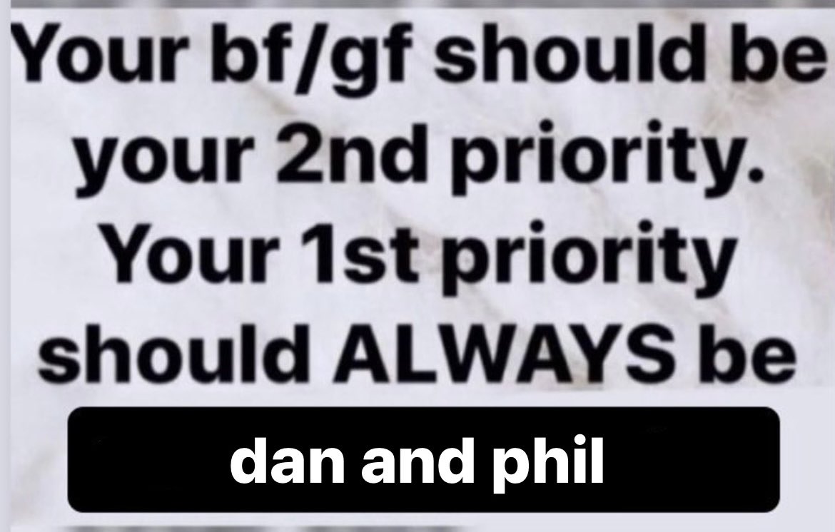 alexis (@notdanhowells) on Twitter photo 