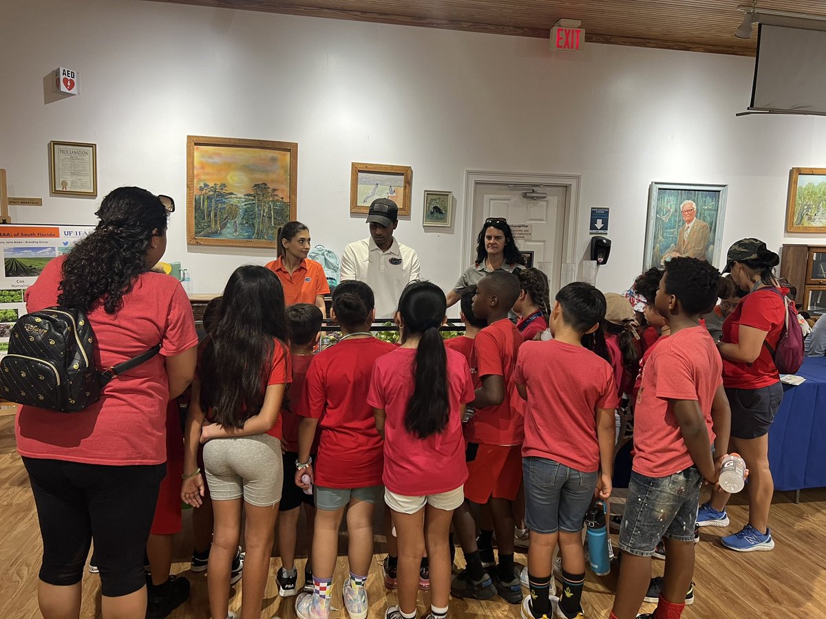 Lettuce Breeding UF (@uflettuce) on Twitter photo The <a href="/EvergladesREC/">UF IFAS Everglades REC - Belle Glade</a> team teaching โfutureโ #scientists the work we do! In soil science <a href="/UFSustainableAg/">Sustainable Ag UF</a> entomology @DefenMou <a href="/JulienBeuzelin/">Julien Beuzelin</a> and horticulture.. always fun the work in #extension and service to schools <a href="/UF_IFAS/">UF IFAS Solutions</a> <a href="/UFHortSci/">Hort. Sciences at UF</a> <a href="/SoilWaterSci/">UF/IFAS Dept of Soil, Water & Ecosystem Sciences</a> <a href="/UFEntNem/">UF/IFAS Entomology & Nematology</a> The <a href="/EvergladesREC/">UF IFAS Everglades REC - Belle Glade</a> team teaching โfutureโ #scientists the work we do! In soil science <a href="/UFSustainableAg/">Sustainable Ag UF</a> entomology @DefenMou <a href="/JulienBeuzelin/">Julien Beuzelin</a> and horticulture.. always fun the work in #extension and service to schools <a href="/UF_IFAS/">UF IFAS Solutions</a> <a href="/UFHortSci/">Hort. Sciences at UF</a> <a href="/SoilWaterSci/">UF/IFAS Dept of Soil, Water & Ecosystem Sciences</a> <a href="/UFEntNem/">UF/IFAS Entomology & Nematology</a>