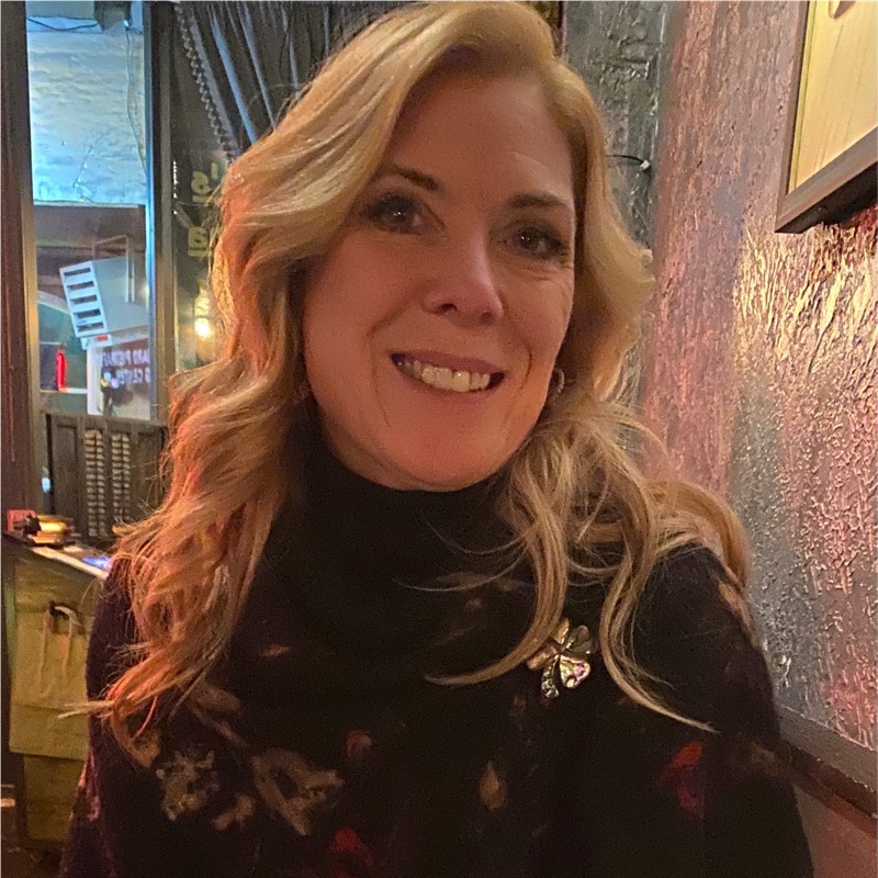 Please take a second and join all of us at SIX Marketing in wishing our Chief Financial Officer and Strategic Partner, Maureen Kenyon, the happiest birthday EVER! 🎂🥳🎉🎊

#SIXMarketing #Teammates #GrowthAgency #StrategicPartner