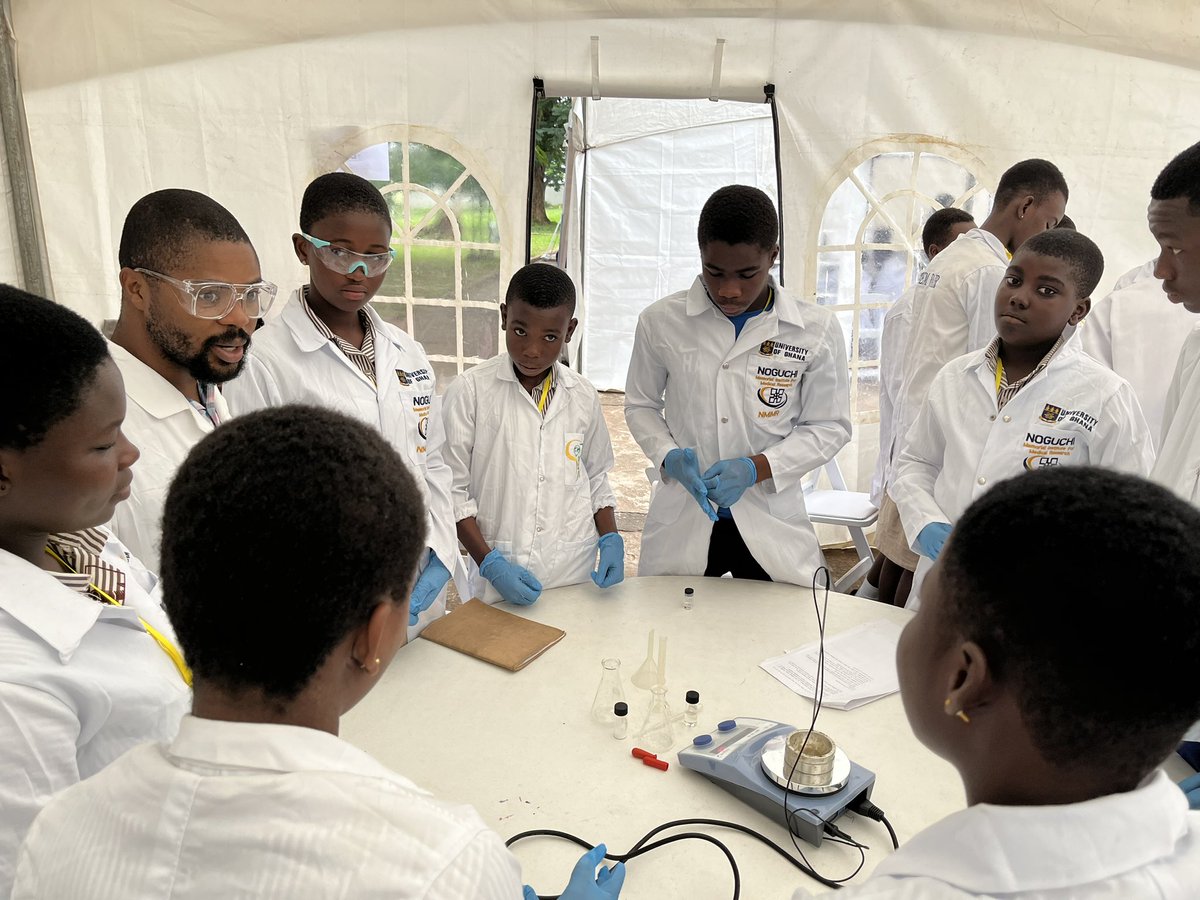 drug_innovation's tweet photo. Ans: Aspirin synthesis!ππ€
#Chemistry magic is happening! Our scientists @drug_innovation are thrilled to share the art of aspirin-making with curious students! Who knew #science could be so much fun?
@visafric1 #scienceintents
#AspirinSynthesis #ChemistryForKids https://t.co/hkabu5TfEh