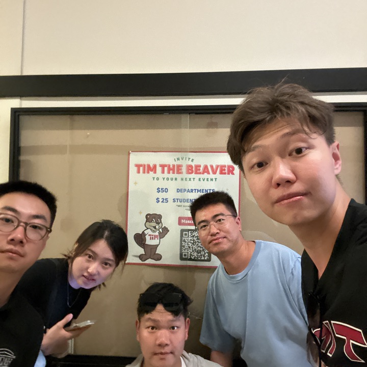MITSloanGP's tweet photo. Rather than our traditional campus tour, @Tsinghua_Uni Immersion Program students took part in what we like to call the “Beaver Trail”!

#GlobalPrograms #MITSloan #MIT https://t.co/v65cyZmG5N