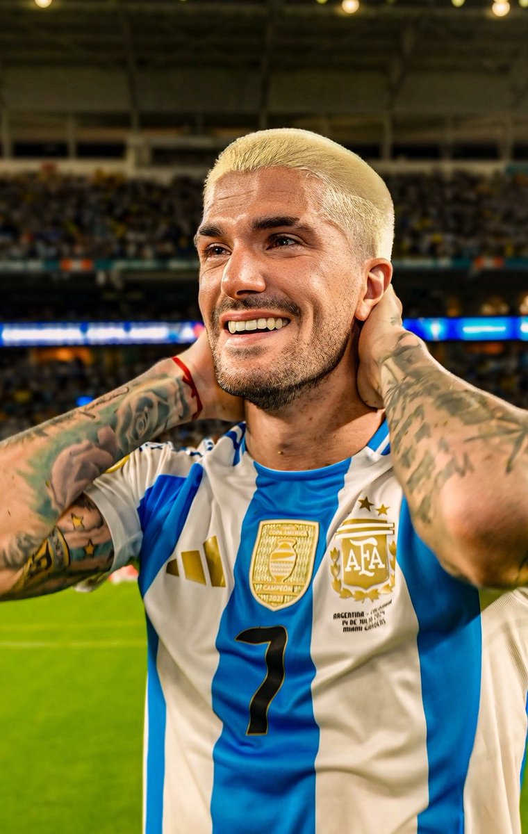 🇦🇷👏🏼 Entre tantos idiomas, Rodrigo De Paul eligió hablar con el de la verdad, en <a href="/olgaenvivo/">OLGA</a>. Sencillamente, espectacular: 

“Al que gana siempre le buscan algo. O si nos ayudan o si nosotros cargamos o si no es una selección tan buena o si Sudamérica es menos que Europa. Todas