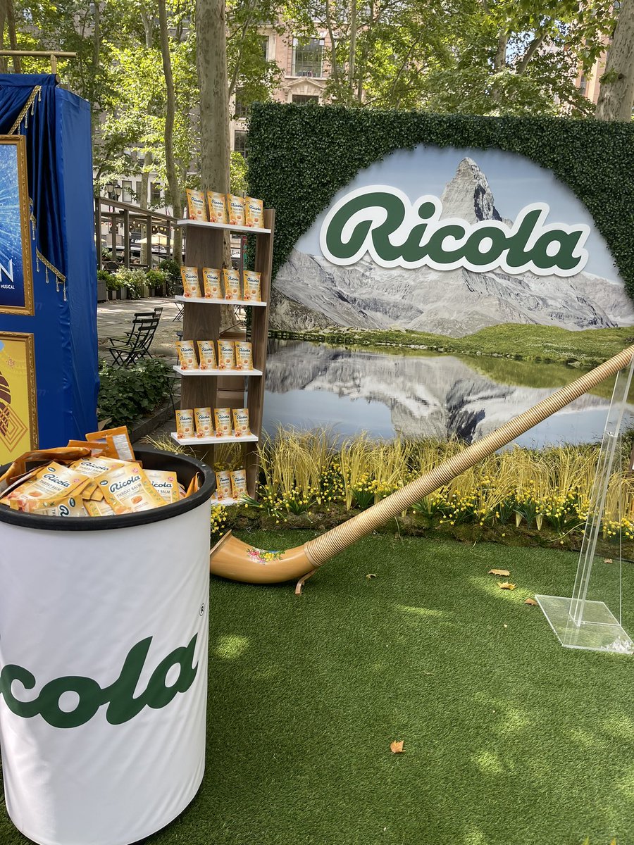 1067Litefm's tweet photo. 🎭🌳 #BroadwayinBryantPark just got even more exciting! Visit our activation booths today for a chance to win tickets to @WhosTommyShow! Don't miss out on the fun and your shot at Broadway magic! 🎟✨ #ColorFun #AMDA #Ricola https://t.co/lIalxJb1Ut