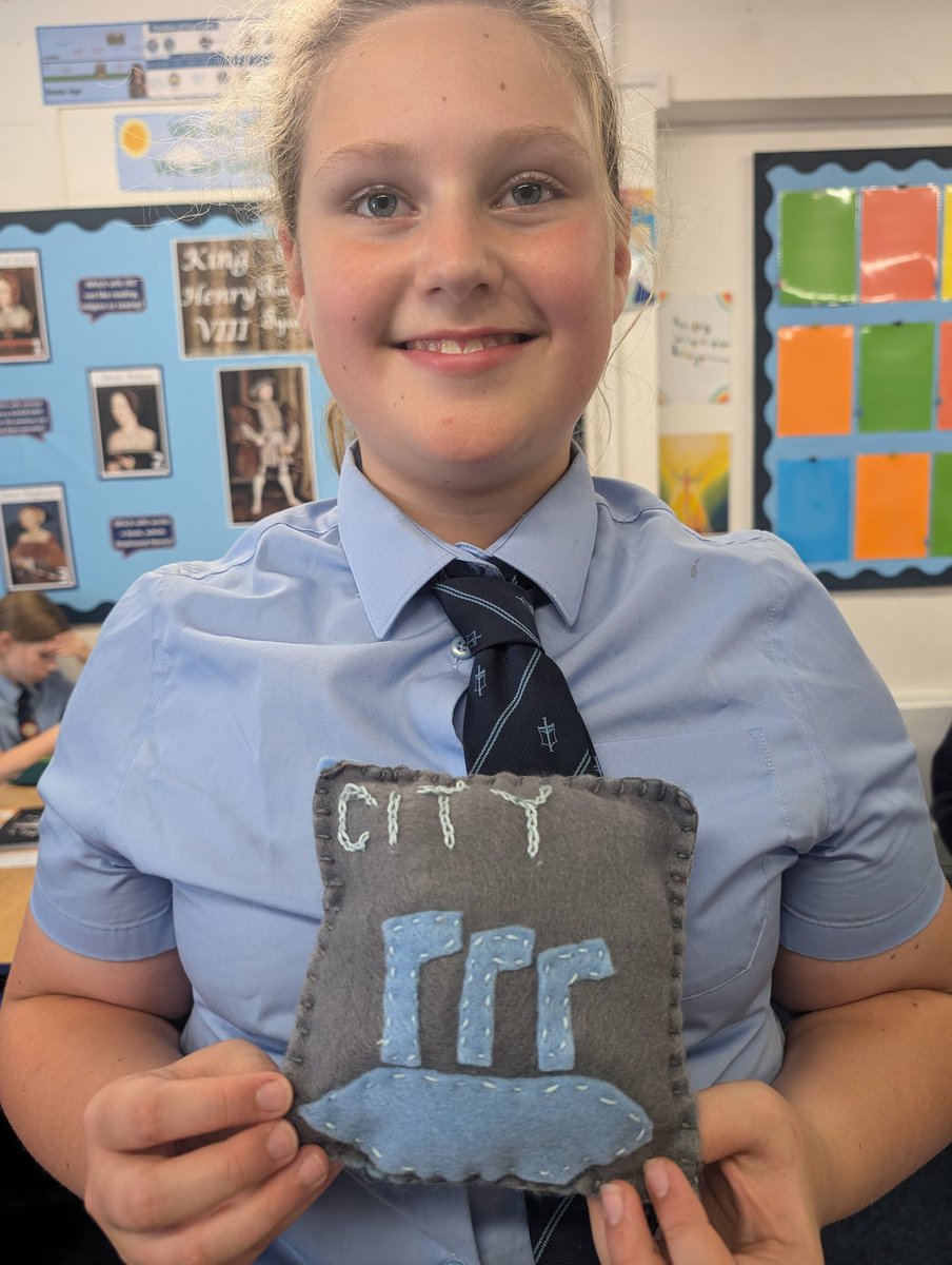 SaintMarysCon's tweet photo. What a lovely morning Y5 had completing their cushions. It was great to welcome mums, dads and grandparents - many thanks for your help. The children showed fantastic resilience and it was wonderful to see how kindly and patiently they supported each other. https://t.co/RTUXxnrOHe