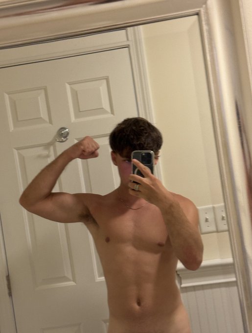 Say yes sir if you want me to finally lower the camera ? https://t.co/vNAU3nbmbh https://t.co/HMIb6N