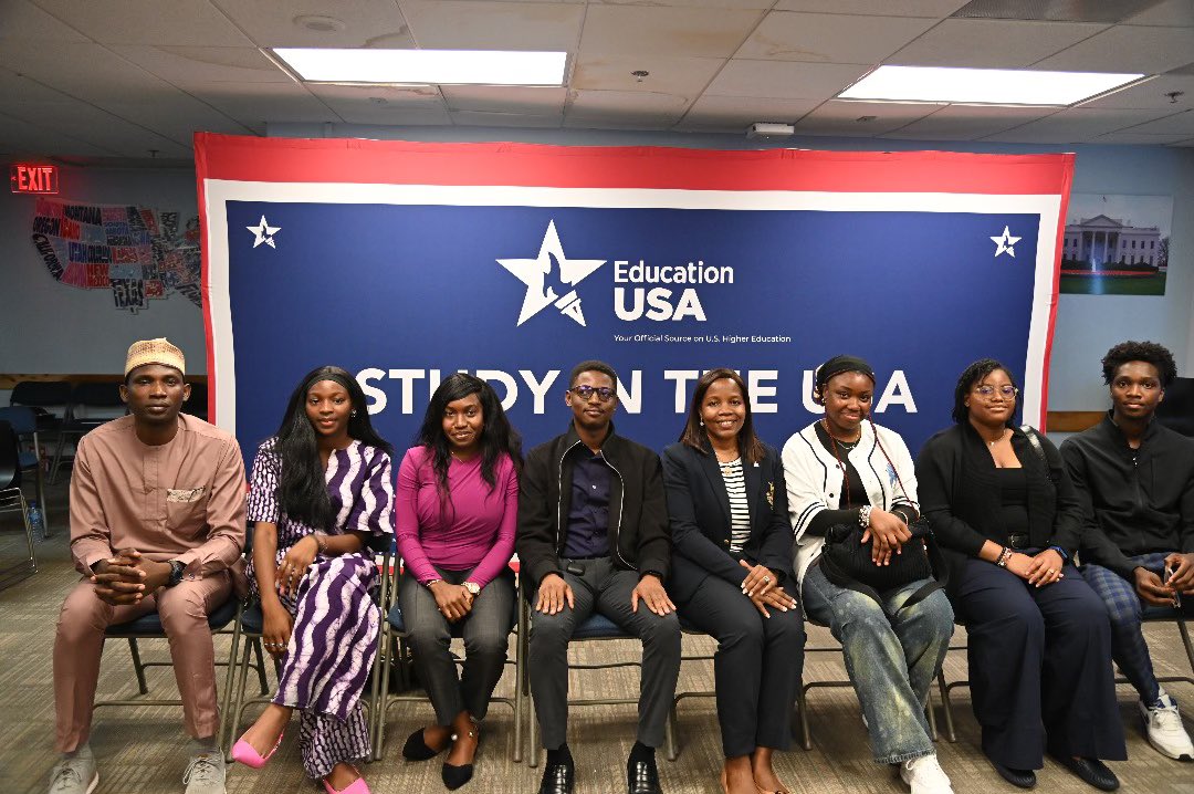 SipasiOA's tweet photo. Earlier this week, I had the opportunity to speak at the @EducationUSALag Predeparture Orientation for Fall '24 Nigerian students on the topics of "Safety on USA College Campuses" and "Leveraging Relationships."

I wish you well.

Good luck, folks! https://t.co/mpCvCnW5fV