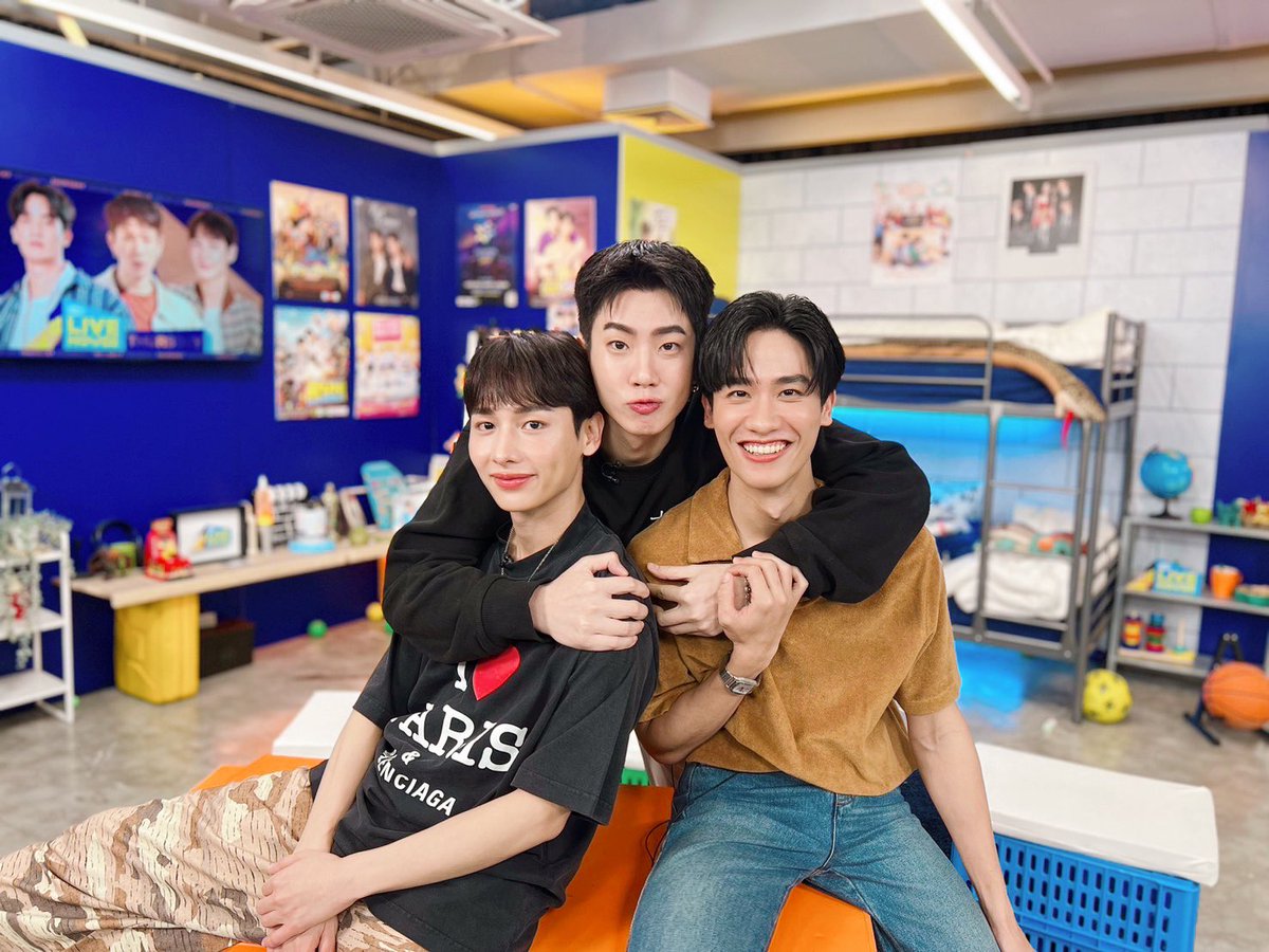 mayoggss's tweet photo. Sayang sekali 🥰💖
@AtthaphanP @off_tumcial @Tawan_V
#OffGunTay https://t.co/f1oyPkdFRt