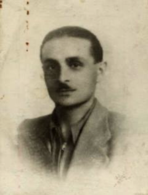 ANPIRomaPosti's tweet photo. #EzioVedovelli, operaio, dopo l'#Armistizio militò nella brigata "Toni Matteotti Montagna" e operò sull'Appennino tosco-emiliano.
Il #23luglio 1944 fu catturato dalle #SS e fucilato in località #Bozzo (#Grizzana), sul #MonteStanco, con altre 6 persone.Aveva 32 anni. https://t.co/41GRobZnu2