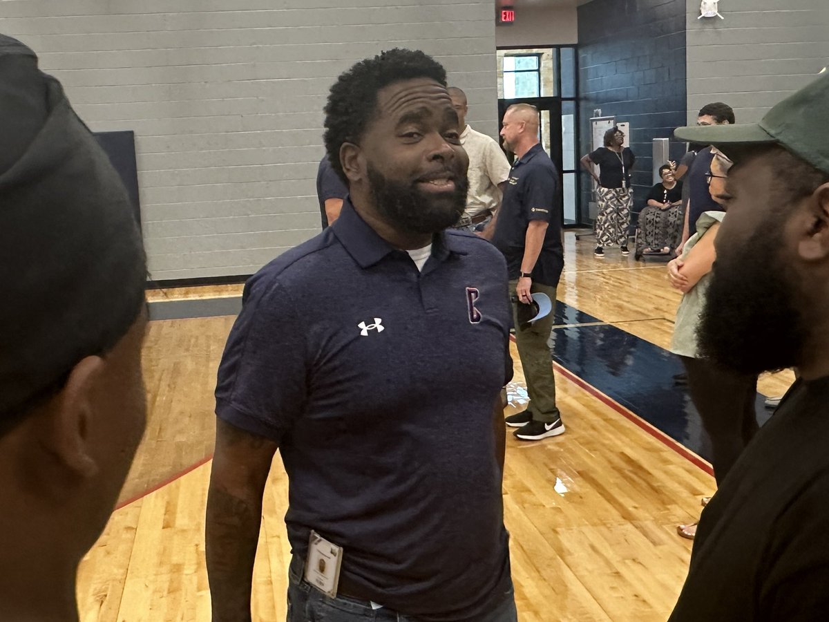 INTRODUCING TYRELL MCCREA CHAPARRAL FOOTBALL HC @ AD
Full interview with Coach tonight on  the i14 Sports report at 6:15 on KNCT 91.3 FM. Also available on all social media platforms later today. <a href="/CHSBobcatsFB/">Chaparral HS Football</a> 
<a href="/chskisd/">Chaparral High</a> @AthleticsKISD <a href="/KilleenISD_/">KISD Sports</a> <a href="/KISDComRel/">Community Relations</a>