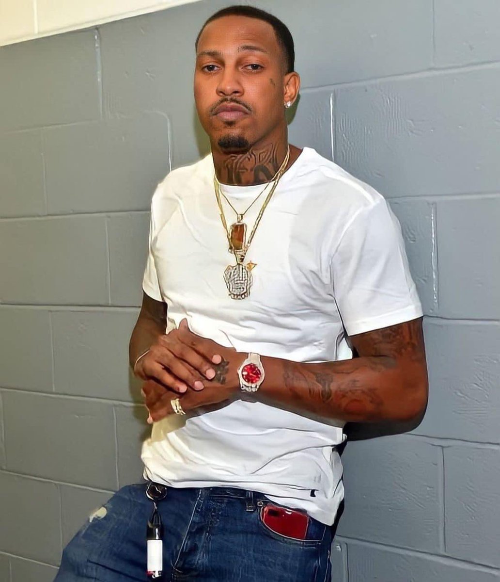 Traps N Trunks tweet media