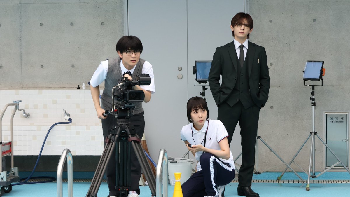 mezamashimedia's tweet image. 本日21時～
ドラマ『ビリオン×スクール』第3話💰

加賀美（#山田涼介）が次に対峙するのは
スクールカースト！

ティーチ（#安達祐実）と相談した加賀美は
鈴木（#柏木悠）に映画を撮らせようとするが…🎥
▶️mezamashi.media/article/153354…

@billion_t_sc #ビリオンスクール #ビリスク
#木南晴夏