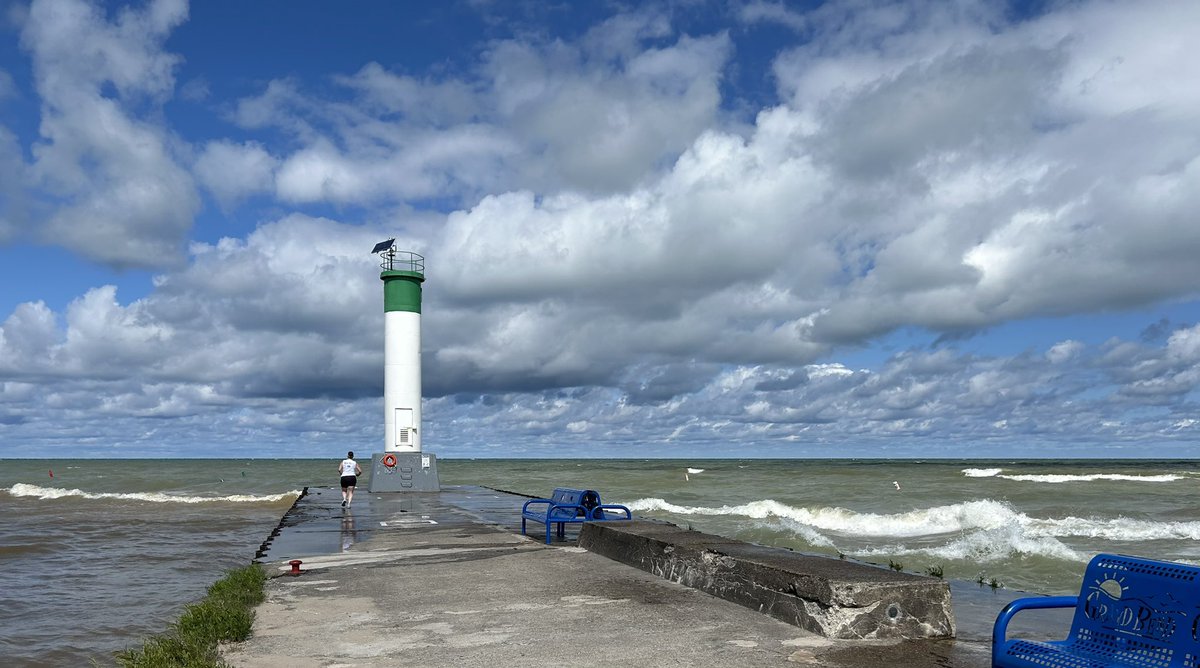 Leanne aka Mrs. L tweet media