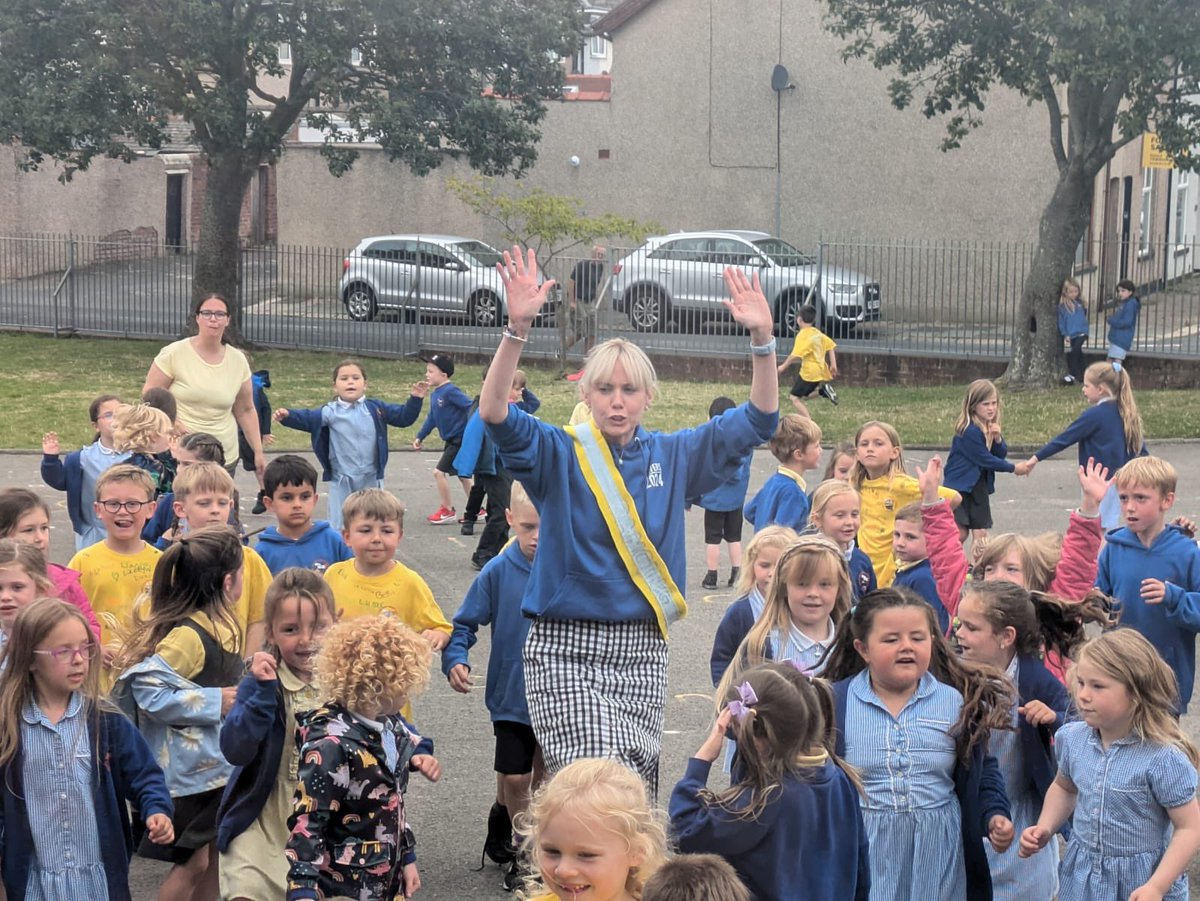 southwalneyinf's tweet photo. What an emotional morning as we said Goodbye to our wonderful Miss Thomson. There were songs, cards and lots of dancing as well as a few tears. We thank her for all she has done for our school over the years and send her off with #SWINS love and good wishes for the future. 💙💛 https://t.co/Q1oIpVQF7k