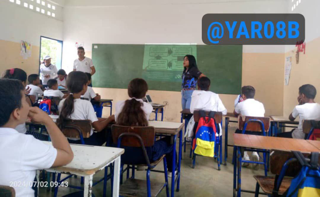 IsisDomingue2's tweet photo. Con @Bethaniacas de @YAR08B los @SemillerosC_ de 6to A y B, de la E.B. María L. Salas de la comunidad de Sabana Larga en el Mcpio Bruzual, reciben charla sobre "Ciberacoso".

#VenezuelaObrera
¡Vamos!
@Gabrielasjr
@LaRosaInfoVE
@InfocentroOce https://t.co/X0DXsUdZrr