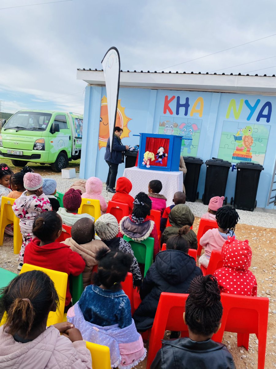 ExhibForAChild's tweet photo. As we continue with our Mandela Day 2024 Go Green campaign! We taking action for a sustainable future through environmental stewardship 🍀🍀

@vodacom @nedbank @polyco_sa @africanpioneergroup 

#keepingkidsinschool
#67Minutes 
#exhibitionforachild https://t.co/N06XE1srQA