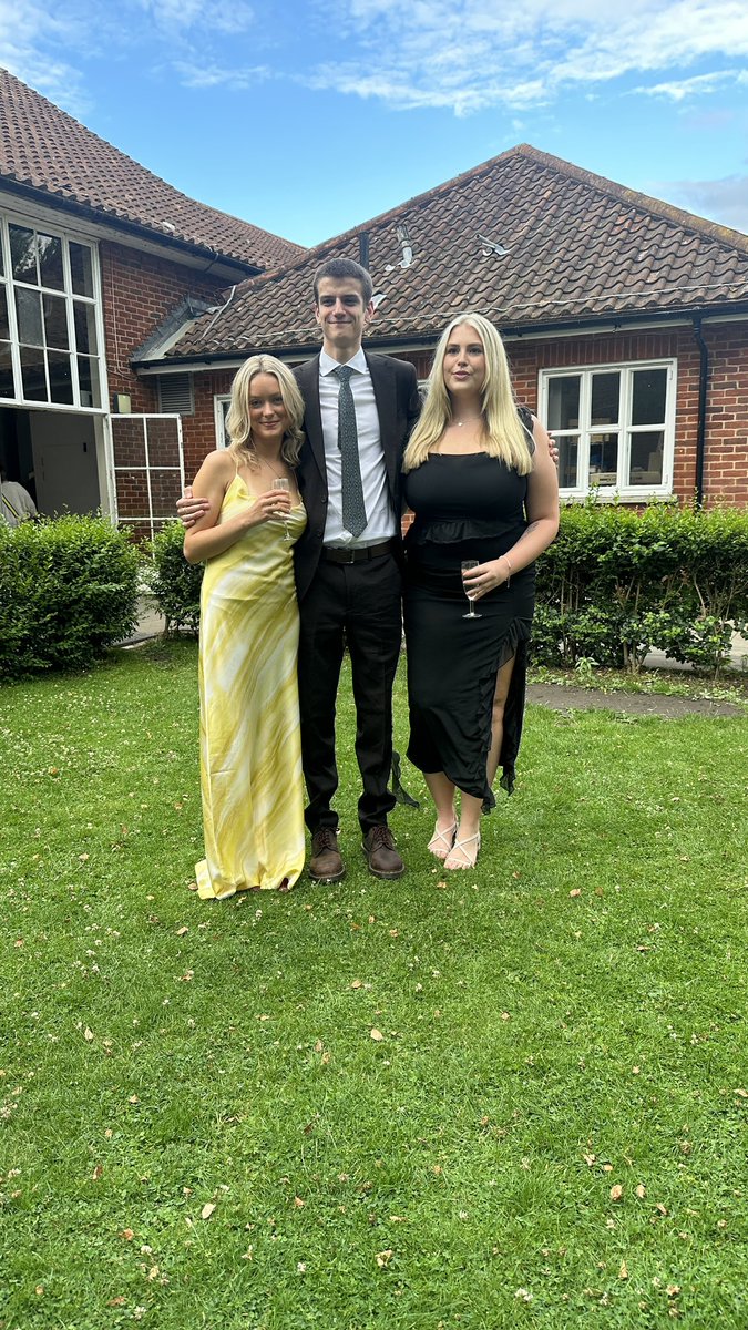 The Windsor Upper Schools Music Dept. tweet media