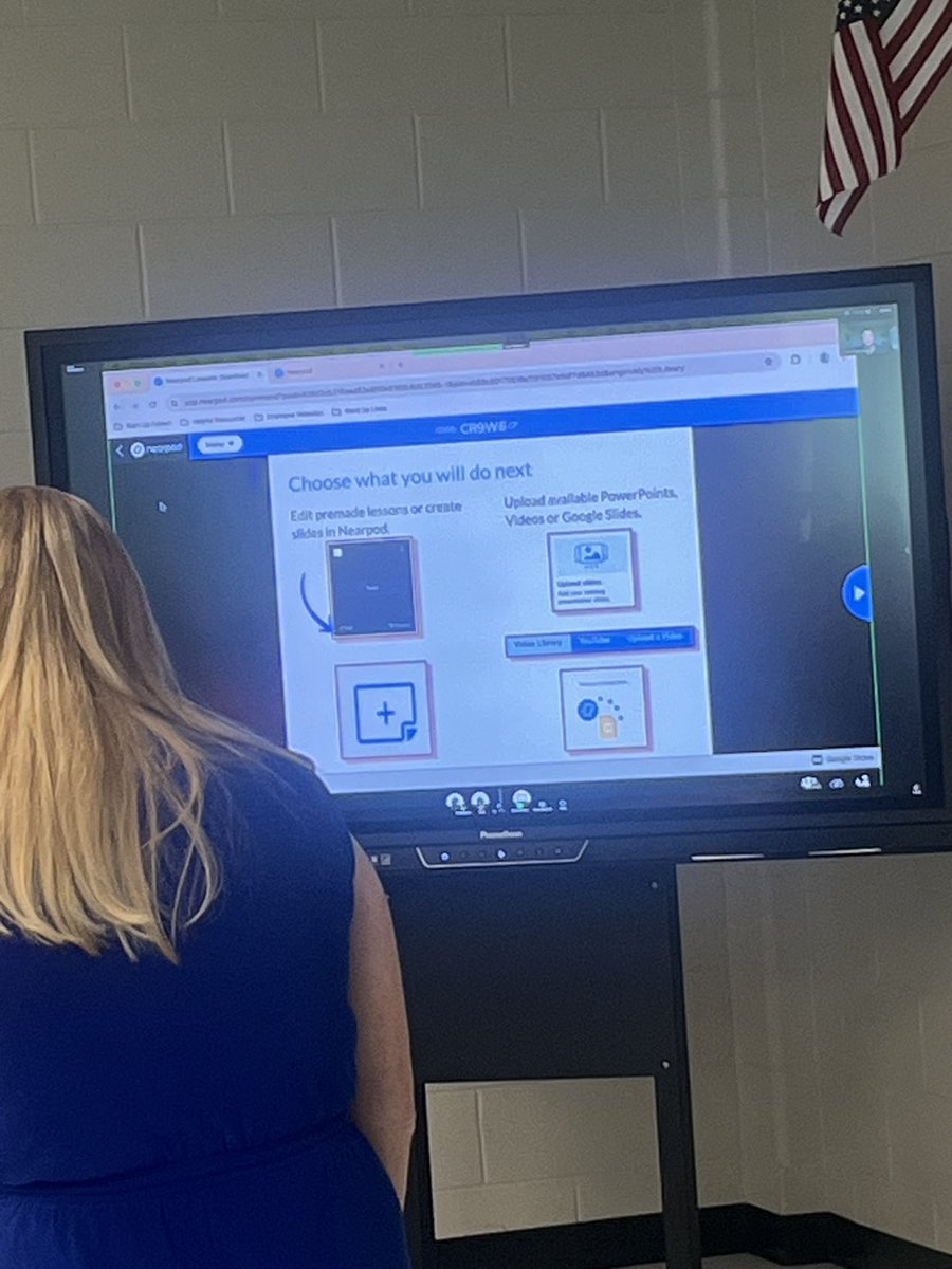 Coach_Pickett4's tweet image. Gina coaching us up on New to Nearpod. She is on zoom top right corner on the screen #T4THomecoming24 #ReadySetTech