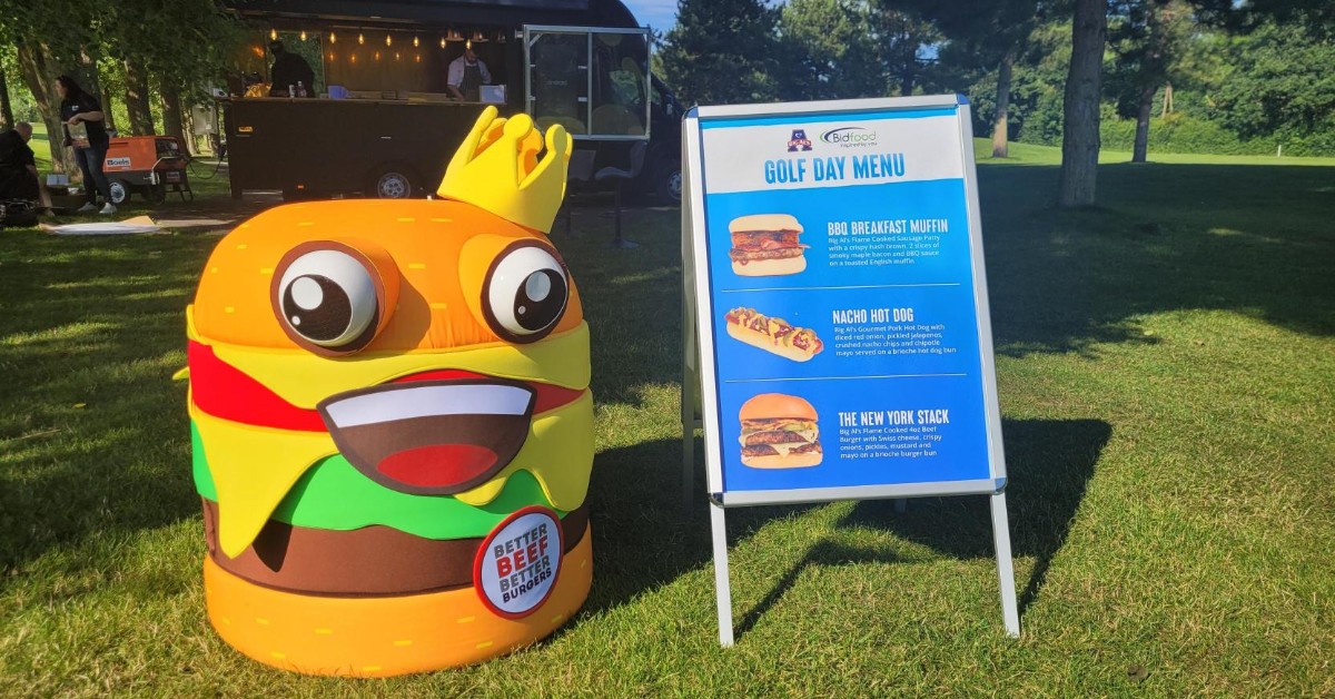 BigAlsbyKepak's tweet image. Hungry on the green? Big Al's has got you covered at the @BidfoodUK

Golf Day! Swing by and check out our delicious menu—it's a winner on and off the course!

#BigAls #BigonTaste #KepakFoodservice