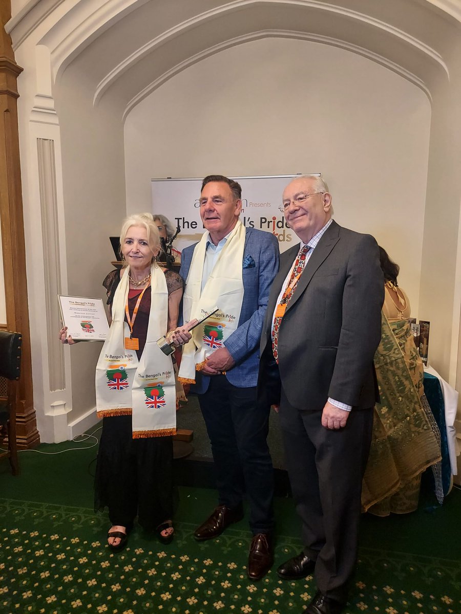 HOPE_UK's tweet photo. Huge thanks to the Bengal's Pride Awards judges, organisers, @LycaRadio1458 , and all who attending including @emarbe1954 @SmitaTharoor @shrabanibasu_ @NickDLow @ShelleyKingUK @anjuladevi https://t.co/89ZESbD26m