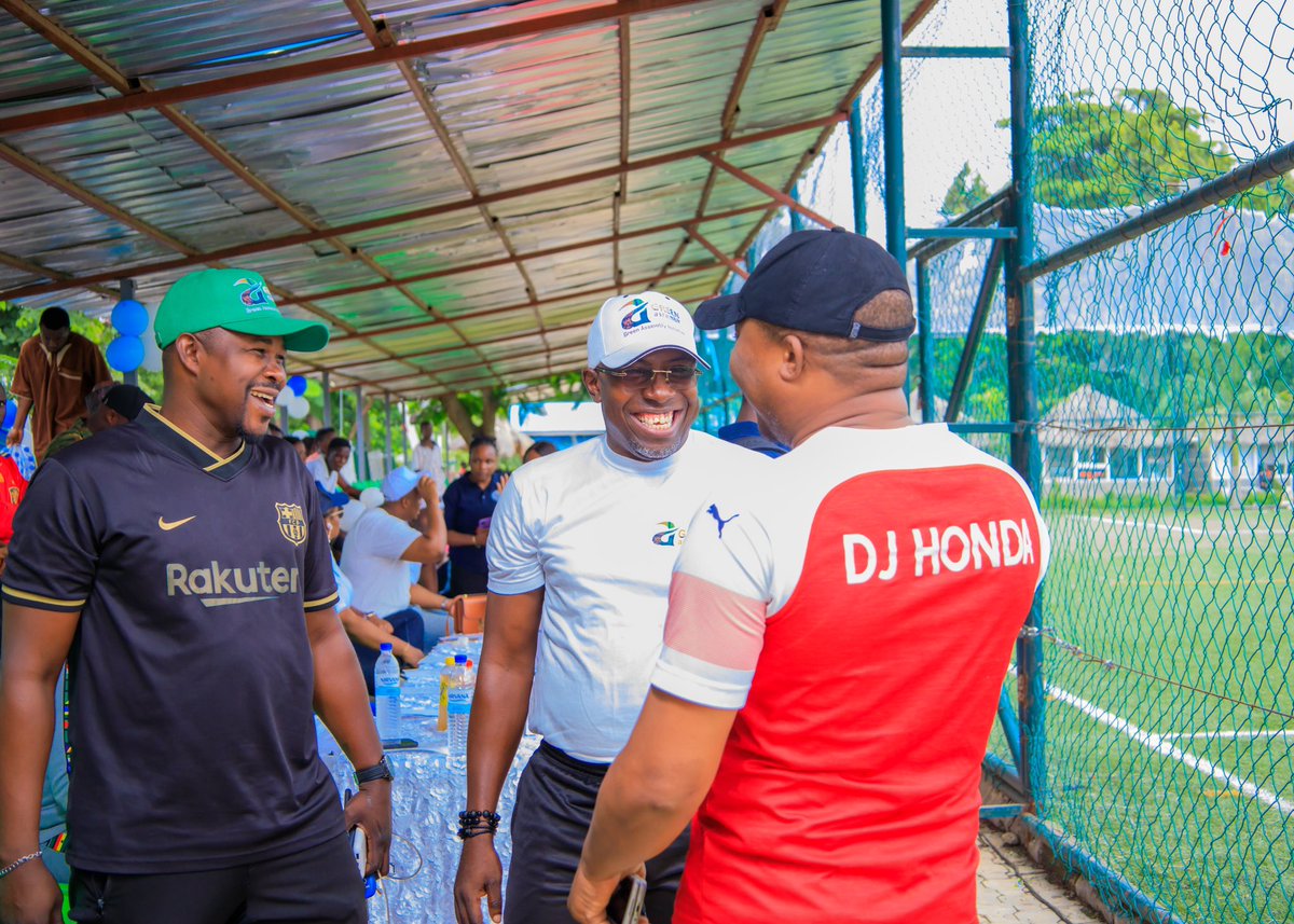 jm9foundation's tweet photo. Live📽️
👉Permanent Secretary, Ministry of Humanitarian Affairs represented by Dr Audu
👉 CEO, Stransform
👉 NYON

📍#socialinclusioncompetition2024 

#SocialInclusionCup2024 #JM9FootballFoundation #Champions #EmpoweringOrphans #equalityforall #socialintegration https://t.co/xFW1jjmJEC