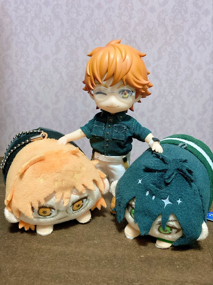 nenekomo09's tweet photo. 少しホームステイしてもらってた時の画像出しです！展示のカケルくんはさらにブラッシュアップされてると思うので楽しみです…！
カケルはオタクだからきっとヒロコージのプリズムストーンも持ってるに違いないというただ私に都合の良い妄想の図。似合う☺️
#梅まてりある
#ねんどろカスタムキンプリ https://t.co/xHvoylVtB9