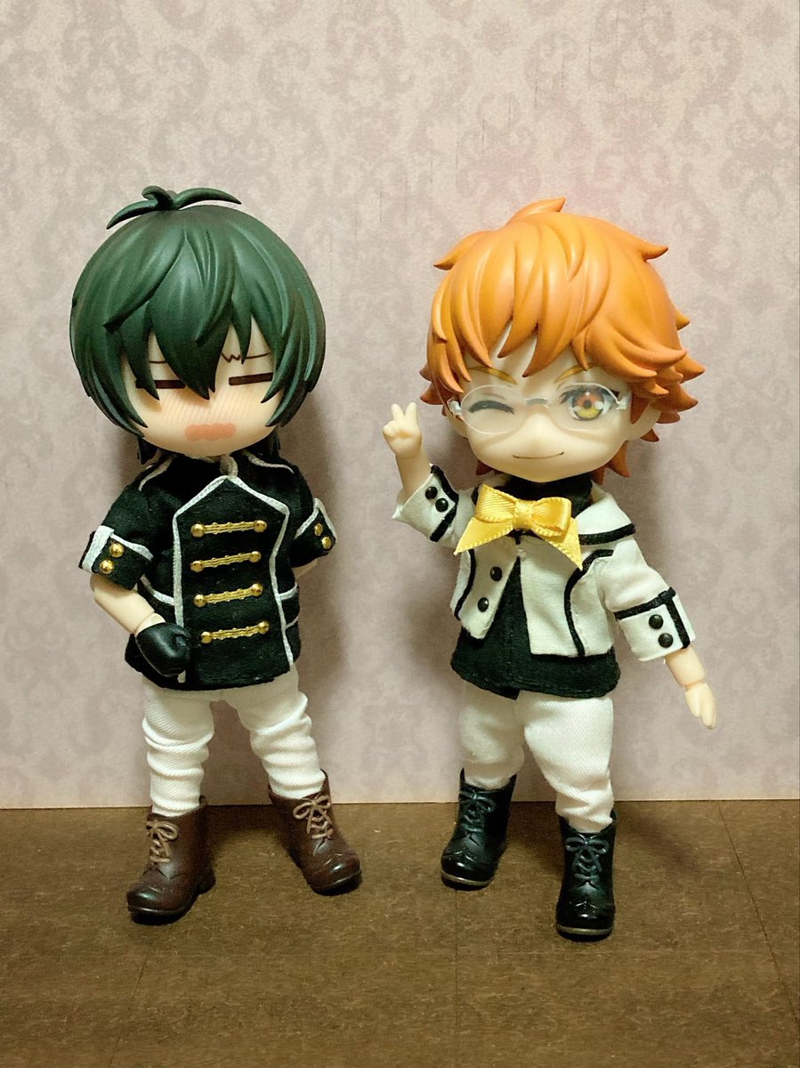 nenekomo09's tweet photo. 少しホームステイしてもらってた時の画像出しです！展示のカケルくんはさらにブラッシュアップされてると思うので楽しみです…！
カケルはオタクだからきっとヒロコージのプリズムストーンも持ってるに違いないというただ私に都合の良い妄想の図。似合う☺️
#梅まてりある
#ねんどろカスタムキンプリ https://t.co/xHvoylVtB9