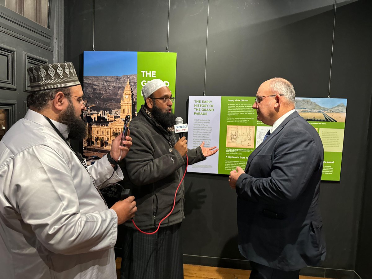 Action4SA's tweet photo. 📺🎙️ ActionSA Parliamentary Caucus Leader @AtholT engaging with various members of the media at the Cape Town City Hall on our expectations from President Cyril Ramaphosa’s Opening of Parliament Address this evening.

#OPA2024 https://t.co/uFGNOMA3G4