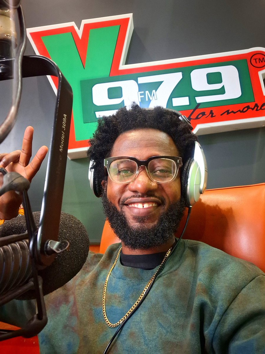 PmTheFinestMc's tweet photo. The #UrbanRadioBeast is on air serving you
w/
#MydmorningRadioShow on @Y979FM (10am to 12pm)
#MMRS #MasterCommunicator #Energygod #ClassicMan #MadeByGod #UpnessStill #Blaklaaa ๐ฅ๐ฅ๐ฅ๐ฅ๐ฅ๐ฅ https://t.co/rTr97YOD2N