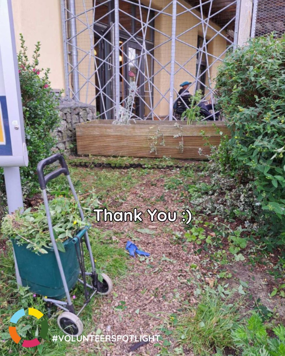 Last Month our lovely volunteer Xime, along with her partner and sister did a spring clean up and purchased a few new plants.  

Volunteers are the heartbeat of what we do at Lordship Hub so a special thank you. 

Thank you 😊  

#VolunteerSpotlight #LordshipHub #LordshipRec
