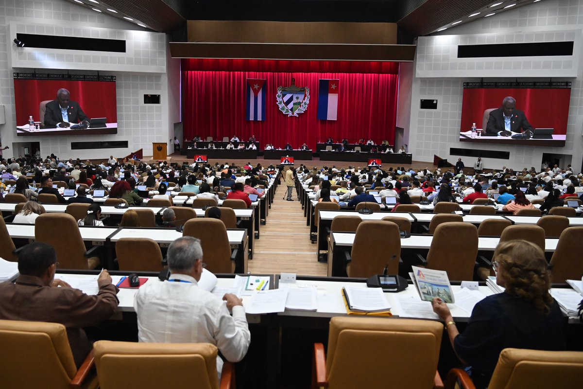 DrRobertoMOjeda's tweet image. Constituye una prioridad continuar brindando el debido aseguramiento político y comunicacional a las proyecciones del Gobierno, sobre las cuales el Primer Ministro brindó una detallada actualización. #PoderPopular