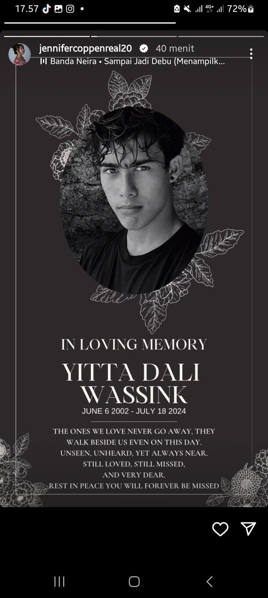 cutiegir1y's tweet photo. YA ALLAH SEDIH BGTT NANGIS BENERAN SESEDIH ITU MERASA KEHILANGAN PAPA DALI JUGA DIA TUH BENERAN AYAH YANG SIAP DAN SAYANG SAMA KAMARI😭😭 REST IN PEACE PAPA DALI SDMUA ORANG TAU KAMU AYAH YANG HEBAT DAN ORANG YANG CERIA JUGA BAIK 😭😭😭 SEDIH BGT GAADA VLOG KAMARI SM PAPA DALI LG https://t.co/u5YYFMGZWS