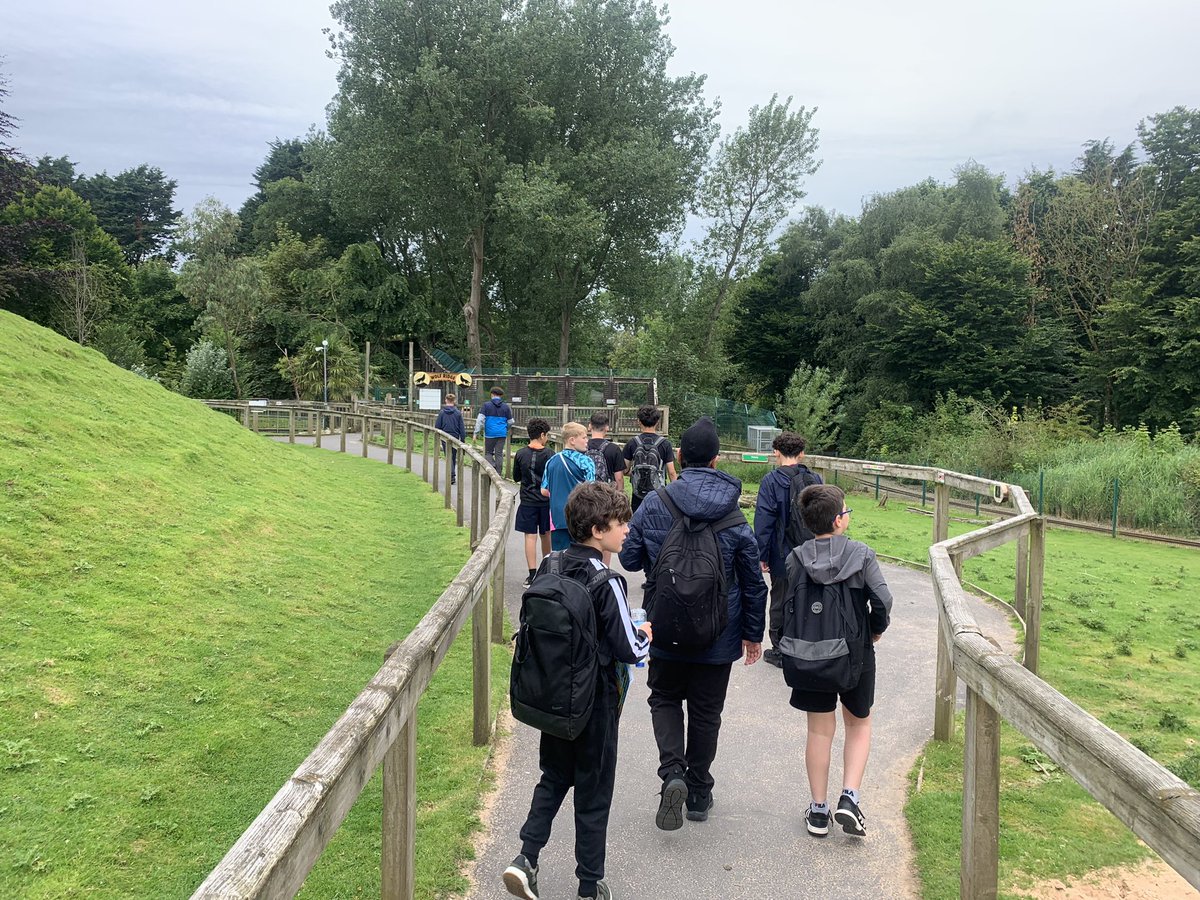 #WeAreTHS

 A fantastic day so far <a href="/BlackpoolZoo/">Blackpool Zoo</a> 

🦍🐘🐅🦓🦒