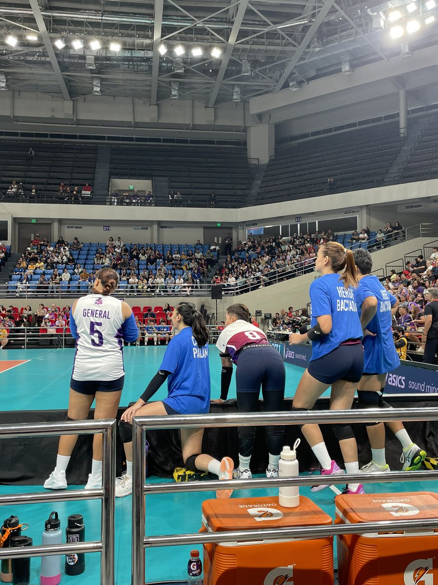 RoldanMin's tweet photo. Choco Mucho x Cignal wearing the names of Filipino Paris Olympians. #PVLReinforcedConference #ParaSaBayan https://t.co/RzwdGFr9v2