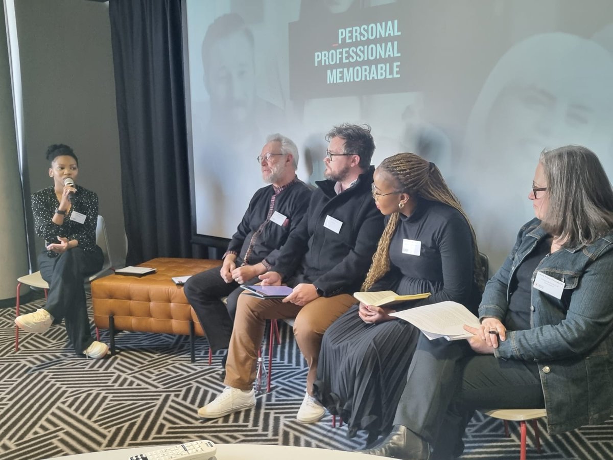 And now to panel discussion 2⃣: “Causes and consequences of false information during the pre-election environment”.

<a href="/NomshadoL/">Nomshado Lubisi</a> (<a href="/MediaMattersZA/">Media Matters</a>), Laura Franz-Kamissoko (<a href="/IECSouthAfrica/">IEC South Africa</a>), <a href="/izakminnaar/">Izak Minnaar</a> (@saeditorsforum | @presscouncil_sa), <a href="/jean_leroux/">Ad Homonym</a> (<a href="/Graphika_NYC/">Graphika</a>)