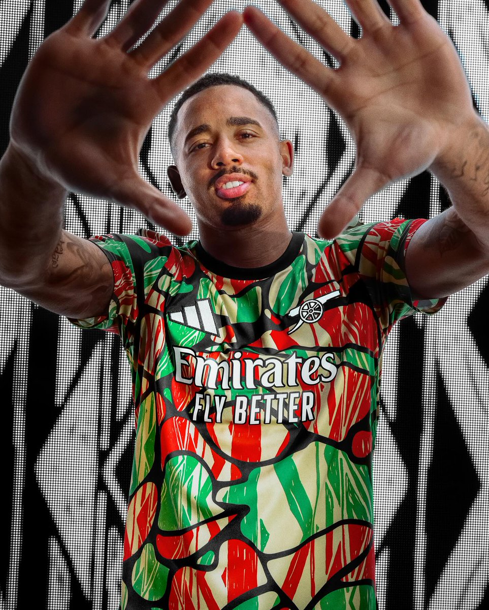 gabrieljesus9's tweet photo. New kit, new goals. We’re coming 🖤
@Arsenal  @adidasfootball https://t.co/hdxarCMWdS