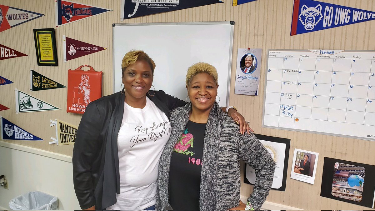 My heart is broken.... My sister lived her 51 years to the fullest. Well done thy good and faithful servant🙏🏾🙏🏾🙏🏾😭