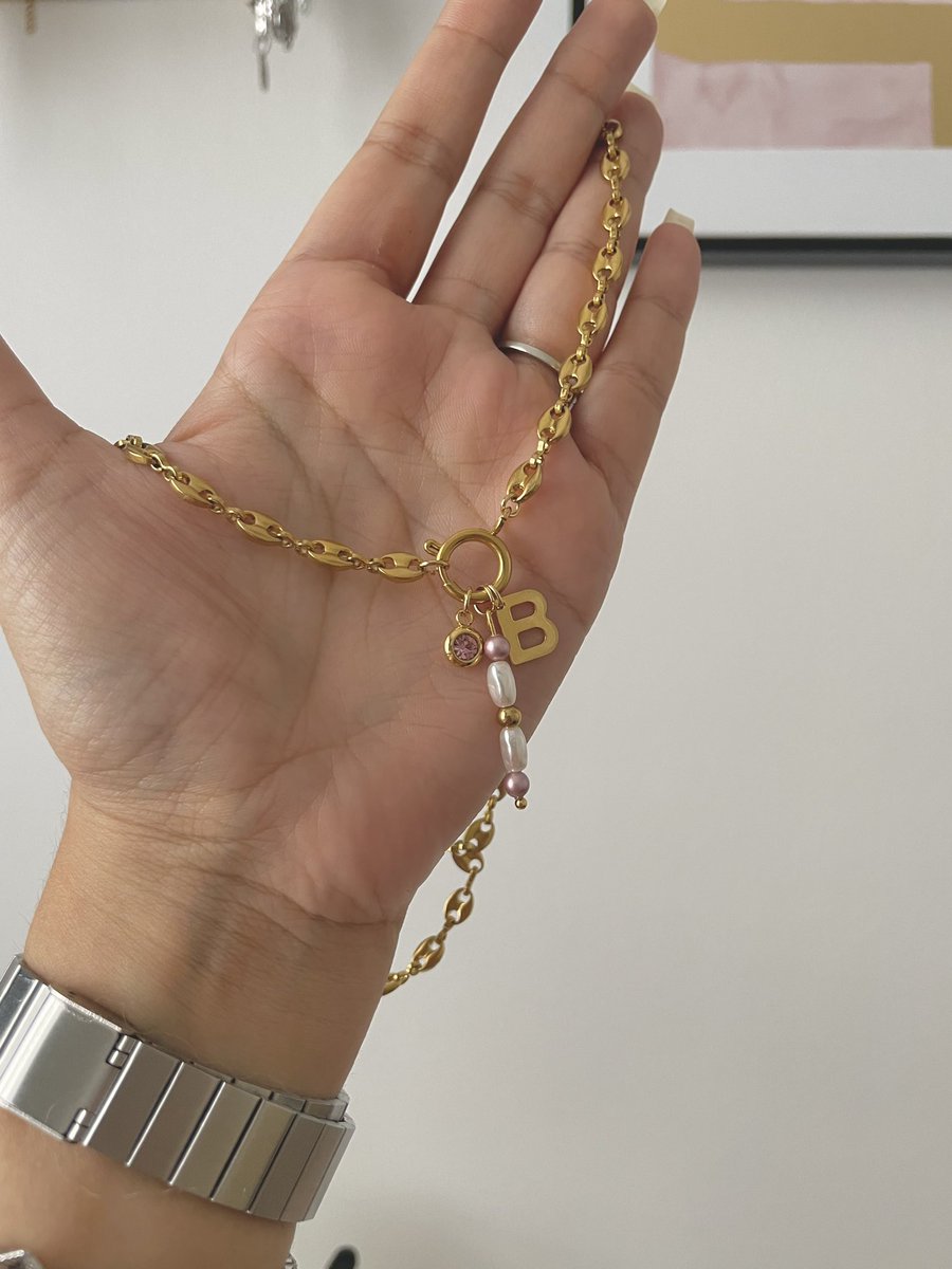 ShopFairyUK's tweet photo. POV: you get your pregnant bestie a necklace with her initial, a pink pearl charm for her baby girl, &amp; a birthstone charm for her partner. 
How. Freaking. CUTE?! 🥹🩷 https://t.co/VsxUcjm2fe