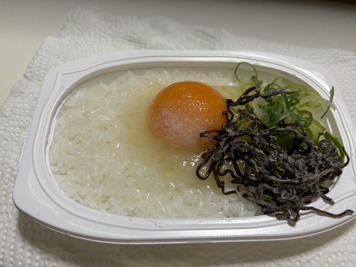 warotaaan_'s tweet photo. ルフィ、飯ができたぞ https://t.co/25G6lOLRsX