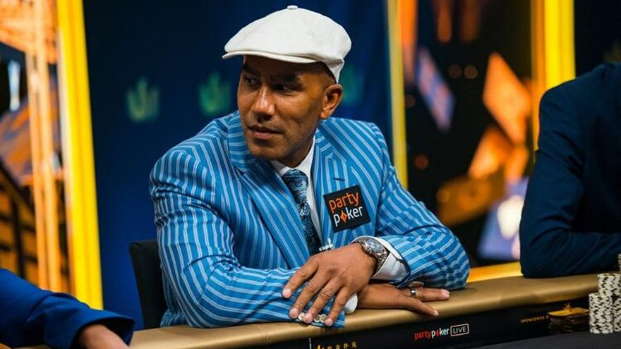 pedma7's tweet photo. This is Bill Perkins.

He made $100,000,000 in a single year, trading natural gas and oil.

He's an American hedge fund manager and high-stakes poker player, whose fund had $500,000,000 in assets under management, as of 2023.

Here’s Bill's story: https://t.co/Yh5ZiTCcaL