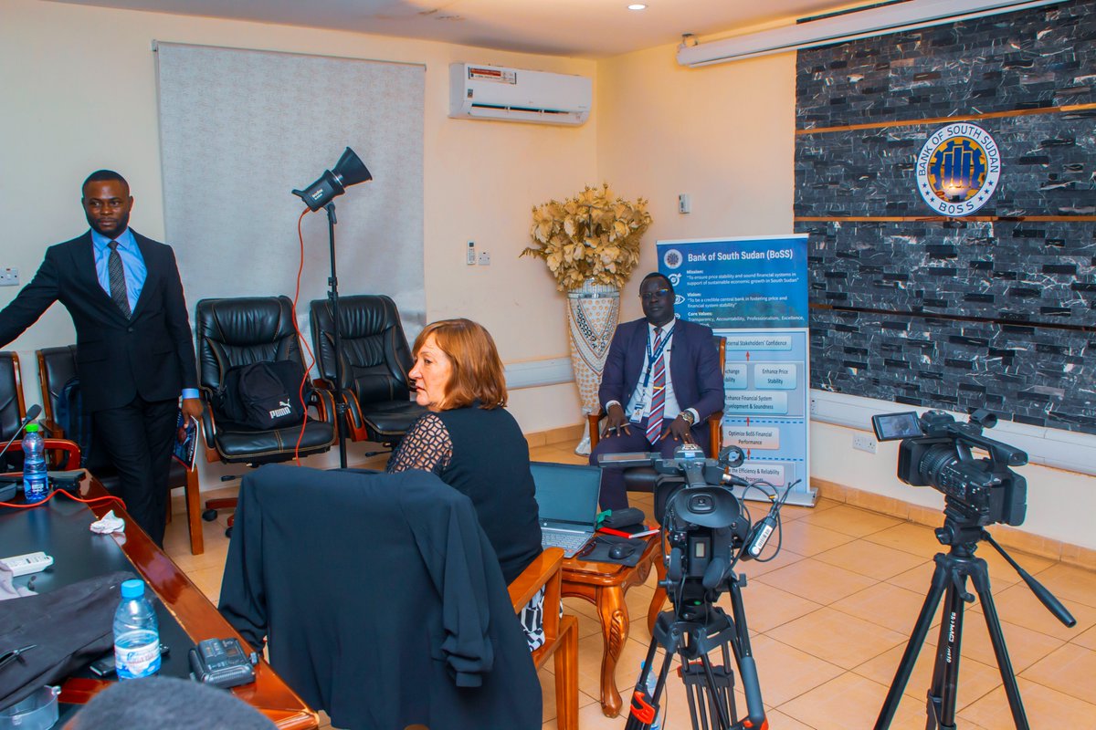 AfterDawnMedia's tweet photo. 📷📷 Behind the Scenes at the Bank of South Sudan! 📷📷
We're thrilled to share a sneak peek of our exclusive interview session by African Leadership Magazine at the Bank of South Sudan! 
#BankOfSouthSudan #ExclusiveInterview #BehindTheScenes #AfterDawnMedia #Documentary https://t.co/rC2CGQuslM